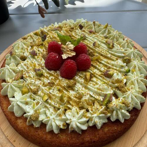 VIP pistachio Creamy  Cake