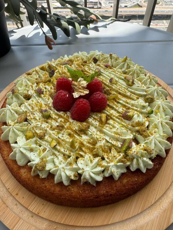 VIP pistachio Creamy  Cake