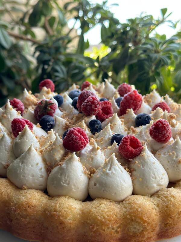Creamy Vanilla cake - Image 3