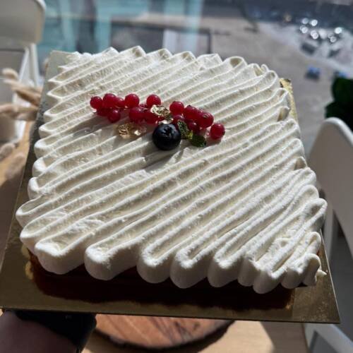 Coconut Creamy  cake