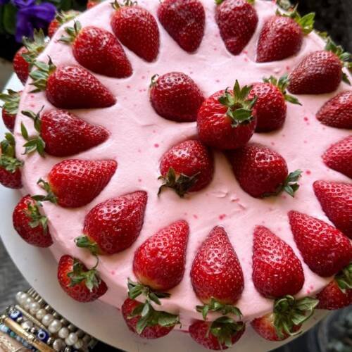 Red velvet Creamy  Cake